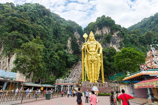 Private Tour with Local Host : Genting Highlands Day Tour enroute Batu Caves - Awana Skyway: the ride is part of the day