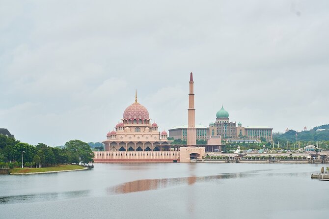 Putrajaya City Tour from Kuala Lumpur - Seri Wawasan Bridge and the first lake views