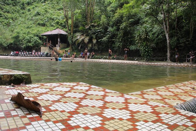 Templer Park and Kanching Waterfall Tour with Batu Caves Stopover - Batu Caves: a temple reached by 272 steps