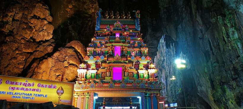 The Great Kuala Lumpur Tour with KL Tower Ticket & Lunch - Lunch at Nasi Kandar Pelita is a practical pause