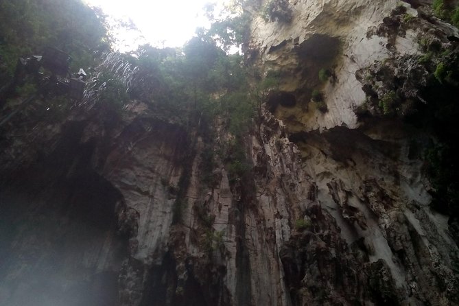 Wonders of Kuala Lumpur City & Countryside + Batu Caves (Private Guided Tour) - Pewter, twin towers and a national monument