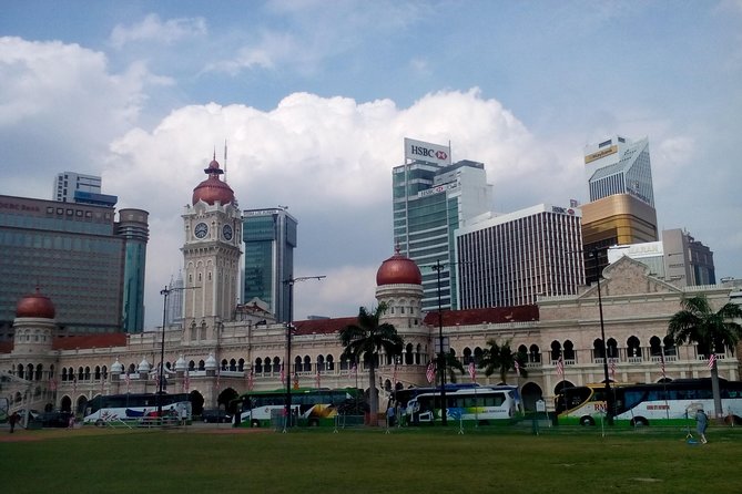 Wonders of Kuala Lumpur City & Countryside + Batu Caves (Private Guided Tour) - The palace and Thean Hou Temple set the tone